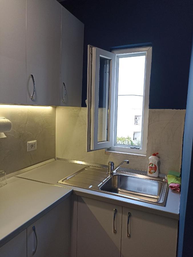Oak Street Apartment Тирана Экстерьер фото